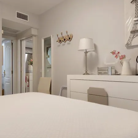 Apartment Rent4 Malaga Bajondillo Playa Ii