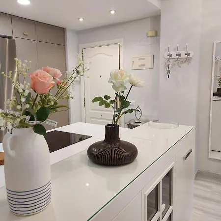 Rent4 Malaga Bajondillo Playa Ii Apartment