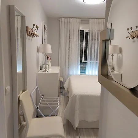 Rent4 Malaga Bajondillo Playa Ii Torremolinos