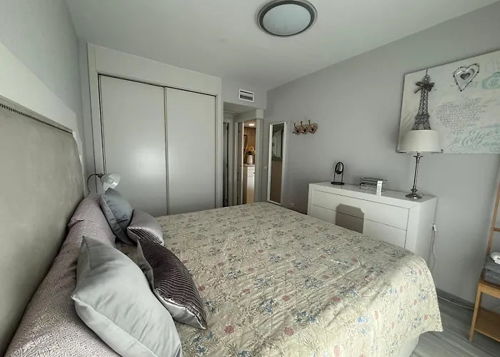 Rent4 Malaga Bajondillo Playa Ii Apartment