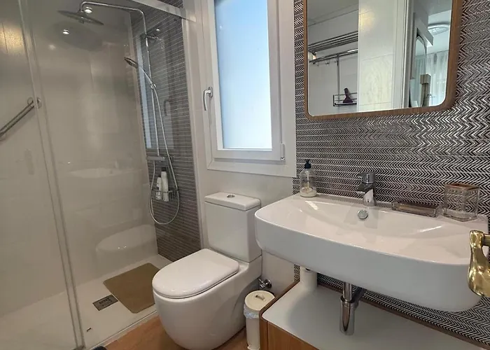 Rent4 Malaga Bajondillo Playa Ii * Torremolinos