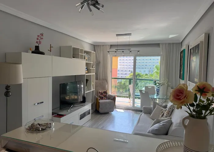 Apartamento Bajondillo Playa *